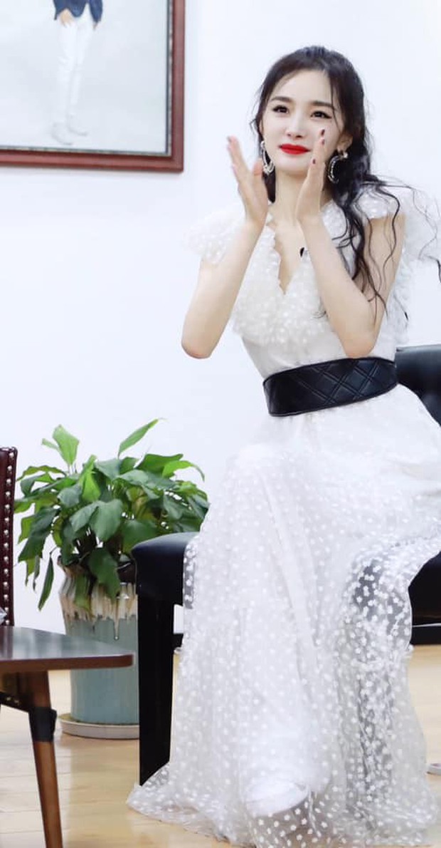 Dương Mịch xinh đẹp với váy cưới  VnExpress Giải trí