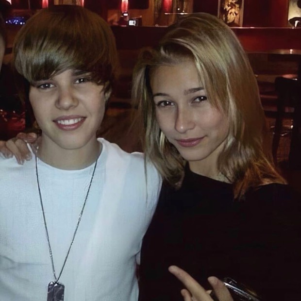 Justin Bieber gây bão khi chia sẻ lại hình ảnh đầu tiên chụp cùng Hailey: Cô nàng fangirl ngày nào giờ đã là vợ anh! - Ảnh 1.
