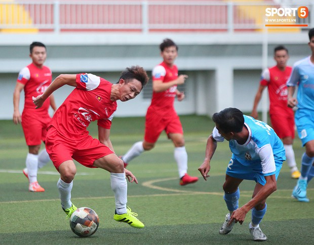 Minh Vương, Ngọc Quang đốn tim fan nữ Sài thành bằng những pha bóng đẳng cấp sân phủi - Ảnh 9.
