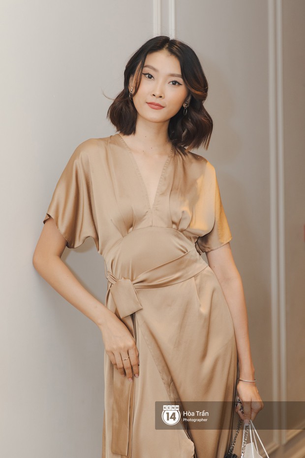 Chi Pu diện áo đầm hai dây gợi cảm đọ sắc cùng Á hậu Thùy Dung và dàn mỹ nhân Vbiz tại sự kiện - Ảnh 11.