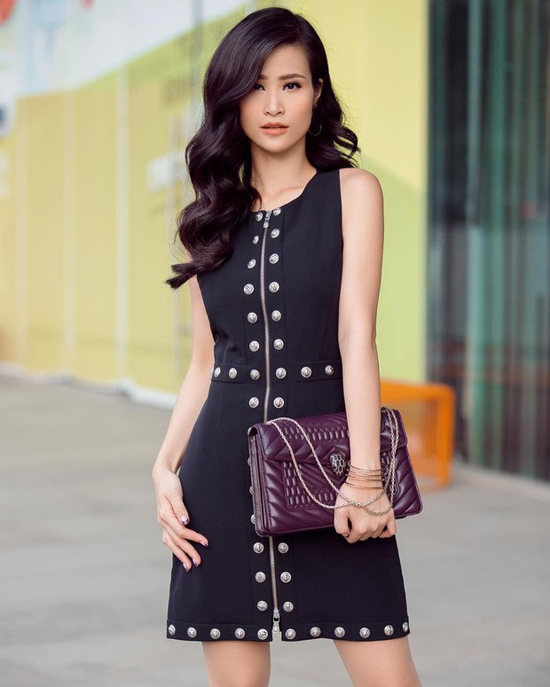 Sắp lấy chồng, Đông Nhi càng nhiệt tình khoe eo thon dáng chuẩn, street style còn ngập tràn đồ hiệu ai nhìn cũng phát thèm - Ảnh 13.