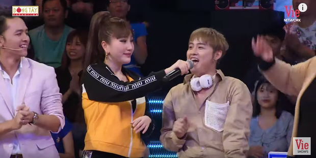 Thanh Duy gây tranh cãi khi hát chen ngang vào tiết mục Audition của Bảo Thy khiến khán giả tụt mood - Ảnh 2. Thanh Duy gây tranh cãi khi hát chen ngang vào tiết mục Audition của Bảo Thy khiến khán giả tụt mood - Ảnh 2.