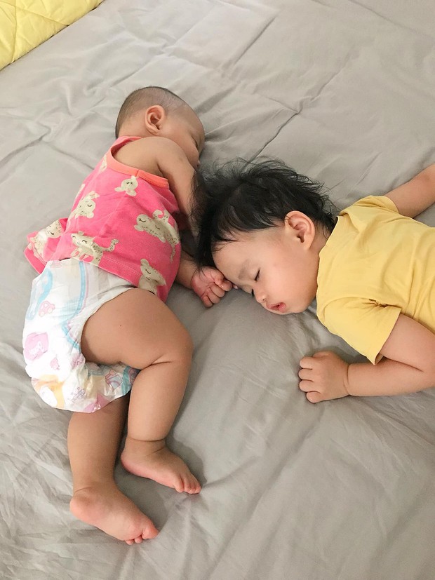 Gửi con bạn độc thân đam mê có bầu của tao - Bộ ảnh bóc trần cuộc sống bỉm sữa vừa phũ vừa cưng gửi những cô gái chưa chồng - Ảnh 21. Gửi con bạn độc thân đam mê có bầu của tao - Bộ ảnh bóc trần cuộc sống bỉm sữa vừa phũ vừa cưng gửi những cô gái chưa chồng - Ảnh 21.