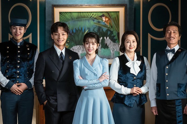 Mẹ đẻ Hotel Del Luna úp mở phần 2 cùng lời phân trần: Nếu không phải là IU, có lẽ đã xem xét tạm dừng dự án! - Ảnh 1. Mẹ đẻ Hotel Del Luna úp mở phần 2 cùng lời phân trần: Nếu không phải là IU, có lẽ đã xem xét tạm dừng dự án! - Ảnh 1.