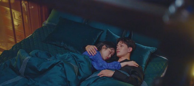 Mẹ đẻ Hotel Del Luna úp mở phần 2 cùng lời phân trần: Nếu không phải là IU, có lẽ đã xem xét tạm dừng dự án! - Ảnh 10. Mẹ đẻ Hotel Del Luna úp mở phần 2 cùng lời phân trần: Nếu không phải là IU, có lẽ đã xem xét tạm dừng dự án! - Ảnh 10.