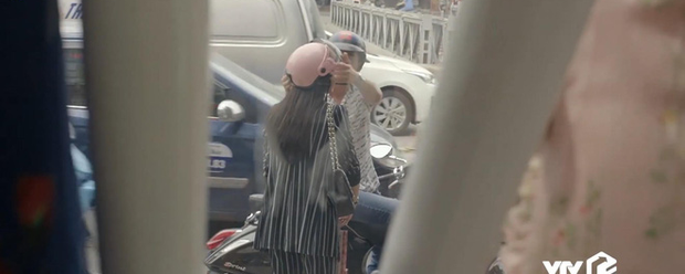Những Nhân Viên Gương Mẫu tập 15: Liên bị chồng bắt gặp đi chơi với bồ nhí, tình tứ rồi lại khẳng định chúng em chỉ là bạn! - Ảnh 5. Những Nhân Viên Gương Mẫu tập 15: Liên bị chồng bắt gặp đi chơi với bồ nhí, tình tứ rồi lại khẳng định chúng em chỉ là bạn! - Ảnh 5.
