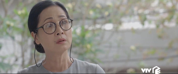 Những Nhân Viên Gương Mẫu tập 15: Liên bị chồng bắt gặp đi chơi với bồ nhí, tình tứ rồi lại khẳng định chúng em chỉ là bạn! - Ảnh 9. Những Nhân Viên Gương Mẫu tập 15: Liên bị chồng bắt gặp đi chơi với bồ nhí, tình tứ rồi lại khẳng định chúng em chỉ là bạn! - Ảnh 9.