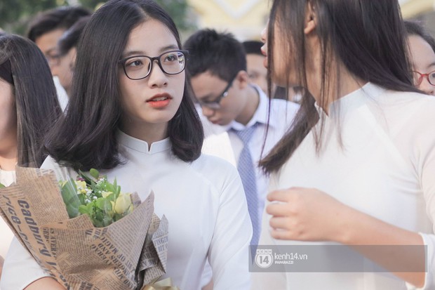 Đi khai giảng, con gái Việt chỉ makeup nhẹ như sương là đã xinh tựa nữ chính phim thanh xuân - Ảnh 6. Đi khai giảng, con gái Việt chỉ makeup nhẹ như sương là đã xinh tựa nữ chính phim thanh xuân - Ảnh 6.