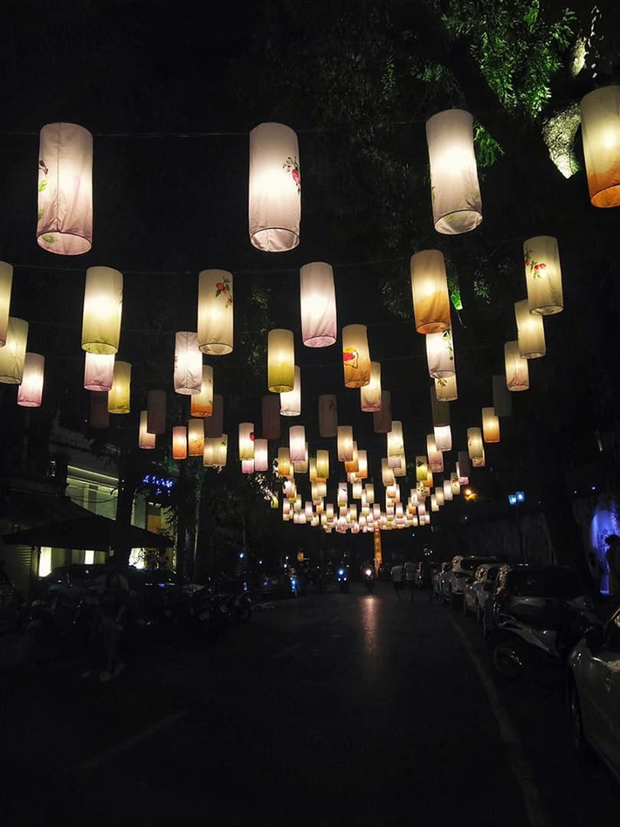 Không phải Hàng Mã, Trung thu năm nay dân tình lại đang rủ nhau check-in con phố đèn lồng lung linh này, đi nhanh không lại đông bây giờ! - Ảnh 13.