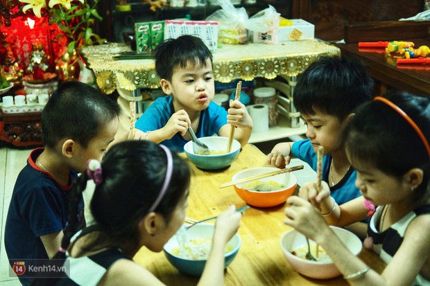 5 siêu nhân nhí trong ca sinh năm đầu tiên ở Việt Nam lém lỉnh ngày khai giảng: Xin chào lớp 1! - Ảnh 2. 5 siêu nhân nhí trong ca sinh năm đầu tiên ở Việt Nam lém lỉnh ngày khai giảng: Xin chào lớp 1! - Ảnh 2.