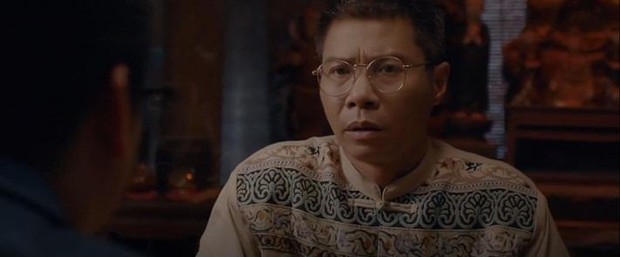 Muôn kiểu thầy bói trong phim Việt: Số 1 khiến Thái Hoa Hồng Trên Ngực Trái phải tin sái cổ - Ảnh 2. Muôn kiểu thầy bói trong phim Việt: Số 1 khiến Thái Hoa Hồng Trên Ngực Trái phải tin sái cổ - Ảnh 2.