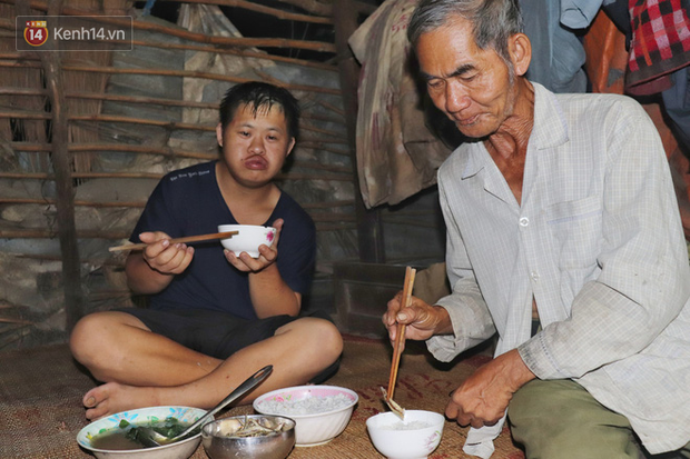 Câu chuyện cảm động về chàng trai mắc bệnh Down, dành 10 năm để học lớp 1 với khát khao được trở thành thầy giáo - Ảnh 4.