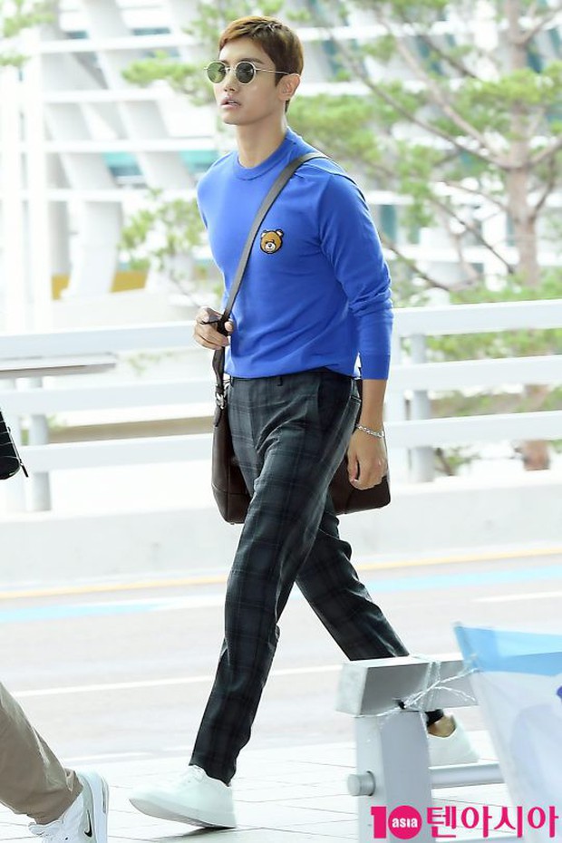 Dàn idol hạng A đổ bộ sân bay: Yuri (SNSD) xinh xuất thần hậu giảm cân, Kang Daniel và bộ đôi DBSK ai bảnh hơn? - Ảnh 13. Dàn idol hạng A đổ bộ sân bay: Yuri (SNSD) xinh xuất thần hậu giảm cân, Kang Daniel và bộ đôi DBSK ai bảnh hơn? - Ảnh 13.