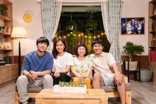 3 phim Việt dắt díu nhau đi LHP Busan, chơi lớn nhất là anh em Kiều Minh Tuấn và Issac - Ảnh 16. 3 phim Việt dắt díu nhau đi LHP Busan, chơi lớn nhất là anh em Kiều Minh Tuấn và Issac - Ảnh 16.