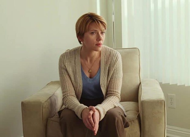 Đang yên lành, Goá phụ đen Scarlett Johansson lên tiếng bênh vực đạo diễn ấu dâm chi cho hốt gạch vậy? - Ảnh 1. Đang yên lành, Goá phụ đen Scarlett Johansson lên tiếng bênh vực đạo diễn ấu dâm chi cho hốt gạch vậy? - Ảnh 1.