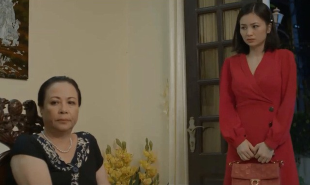 4 màn ăn vạ của mẹ chồng phim Việt: Giả điên như bà Kim (Hoa Hồng Trên Ngực Trái) rồi ai dám lấy chồng nữa? - Ảnh 5. 4 màn ăn vạ của mẹ chồng phim Việt: Giả điên như bà Kim (Hoa Hồng Trên Ngực Trái) rồi ai dám lấy chồng nữa? - Ảnh 5.
