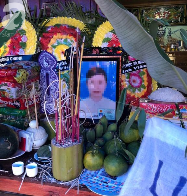 Đám tang đẫm nước mắt của 2 mẹ con sản phụ chết bất thường ở bệnh viện Sơn La: Bé trai 6 tuổi ngơ ngác ngồi bên linh cữu mẹ - Ảnh 5.