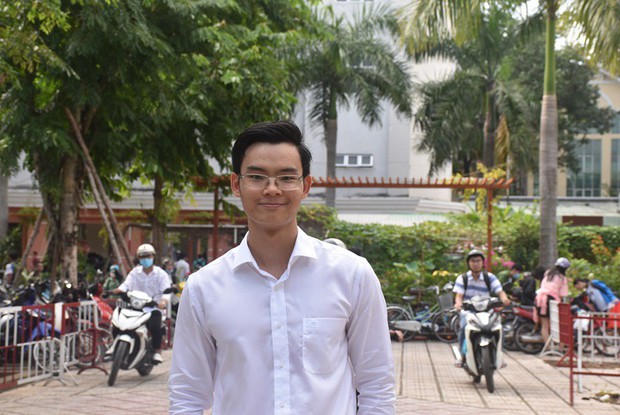 Vì sao thủ khoa đầu vào Trường ĐH Sư phạm TPHCM rời trường Y Dược sau 3 năm? - Ảnh 3.