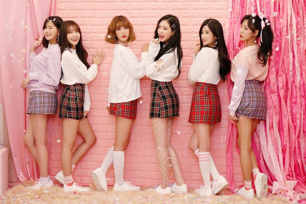 10 girlgroup “ẵm” nhiều cúp âm nhạc nhất: BLACKPINK mất hút, quán quân vẫn là 1 huyền thoại Kpop Gen 2 - Ảnh 5. 10 girlgroup “ẵm” nhiều cúp âm nhạc nhất: BLACKPINK mất hút, quán quân vẫn là 1 huyền thoại Kpop Gen 2 - Ảnh 5.