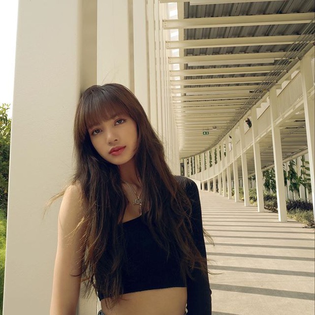 Dàn sao thế giới chào mừng 2020: BLACKPINK thả loạt ảnh siêu xinh, V (BTS) khoe tài bất ngờ, Trịnh Sảng mở cả Weibo mới - Ảnh 7. Dàn sao thế giới chào mừng 2020: BLACKPINK thả loạt ảnh siêu xinh, V (BTS) khoe tài bất ngờ, Trịnh Sảng mở cả Weibo mới - Ảnh 7.