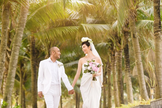 Tin hỉ mở màn Vbiz ngày đầu năm: Siêu mẫu Xuân Lan lên xe hoa ở tuổi 41, hé lộ bộ ảnh cưới lộng lẫy - Ảnh 13.