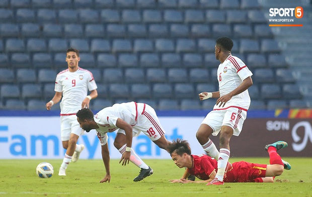 Dư âm U23 Việt Nam 0-0 U23 UAE: Khoảnh khắc ấn tượng của chiến binh sao vàng chống chọi những gã khổng lồ Tây Á - Ảnh 9.