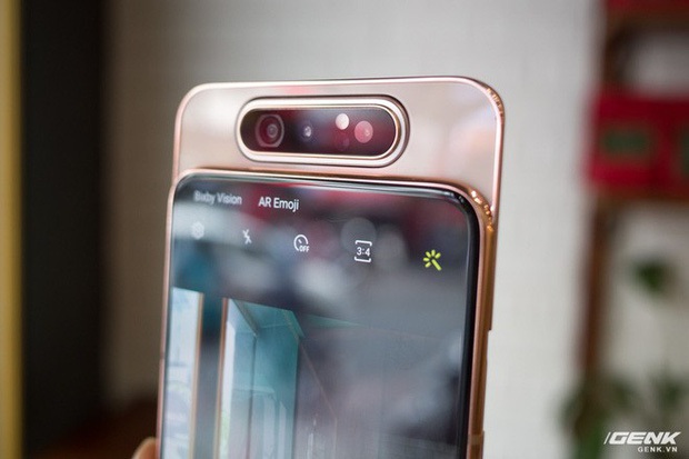 Đây là 3 xu hướng thiết kế smartphone thống trị năm 2019 vừa qua - Ảnh 1.