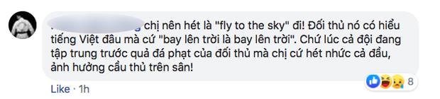 Nhiều người tràn vào Facebook cá nhân để sỉ nhục nữ CĐV cầm loa hát Bay lên trời là em bay ra ngoài: Fan bóng đá có văn hóa thì không làm thế - Ảnh 13.