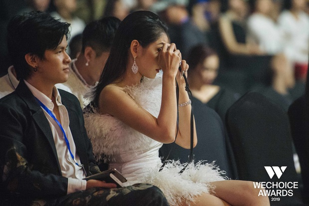 Học bạn thân Chi Pu chụp ảnh film, Salim có ngay bộ ảnh khiến ai cũng bật cười: Toang như này thôi cứ chụp điện thoại cho lành nhé cô ơi! - Ảnh 1.