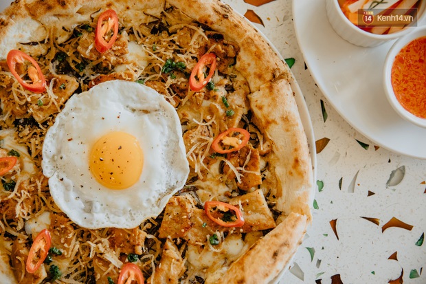 Những chiếc pizza kỳ quặc nhất hành tinh ai nhìn vào cũng muốn té ngửa, Việt Nam có hàng loạt cái tên góp mặt (Phần 1) - Ảnh 25. Những chiếc pizza kỳ quặc nhất hành tinh ai nhìn vào cũng muốn té ngửa, Việt Nam có hàng loạt cái tên góp mặt (Phần 1) - Ảnh 25.