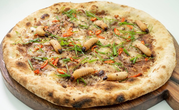 Những chiếc pizza kỳ quặc nhất hành tinh ai nhìn vào cũng muốn té ngửa, Việt Nam có hàng loạt cái tên góp mặt (Phần 1) - Ảnh 5. Những chiếc pizza kỳ quặc nhất hành tinh ai nhìn vào cũng muốn té ngửa, Việt Nam có hàng loạt cái tên góp mặt (Phần 1) - Ảnh 5.