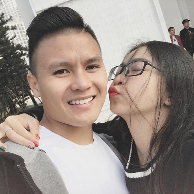 Điểm mặt dàn hot girl cả năm yêu đương nhộn nhịp, nhưng Tết đến Xuân về vẫn một mình như ai - Ảnh 21. Điểm mặt dàn hot girl cả năm yêu đương nhộn nhịp, nhưng Tết đến Xuân về vẫn một mình như ai - Ảnh 21.
