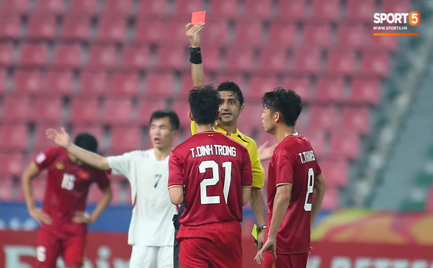 U23 CHDCND Triều Tiên hồn nhiên chụp ảnh sau trận thắng U23 Việt Nam - Ảnh 4. U23 CHDCND Triều Tiên hồn nhiên chụp ảnh sau trận thắng U23 Việt Nam - Ảnh 4.