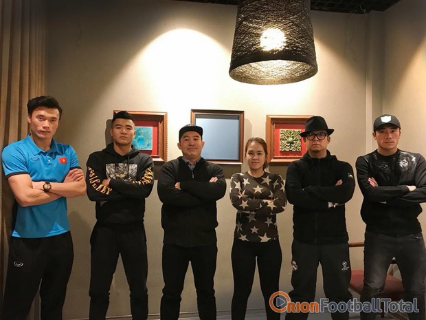 Loạt lùm xùm xoay quanh người chú, người chị thân thiết với Bùi Tiến Dũng - Hà Đức Chinh: Bị dân mạng ném đá thẳng tay - Ảnh 21. Loạt lùm xùm xoay quanh người chú, người chị thân thiết với Bùi Tiến Dũng - Hà Đức Chinh: Bị dân mạng ném đá thẳng tay - Ảnh 21.