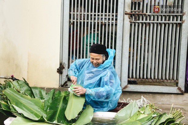 Ảnh: Về làng bánh chưng trứ danh Tranh Khúc giữa thời điểm giá thịt lợn tăng “phi mã” - Ảnh 9. Ảnh: Về làng bánh chưng trứ danh Tranh Khúc giữa thời điểm giá thịt lợn tăng “phi mã” - Ảnh 9.