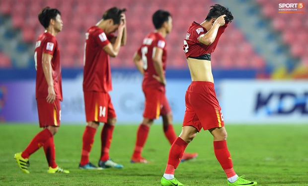U23 Việt Nam bị loại sớm, tại thầy Park, tại các cầu thủ hay tại ai? - Ảnh 2.