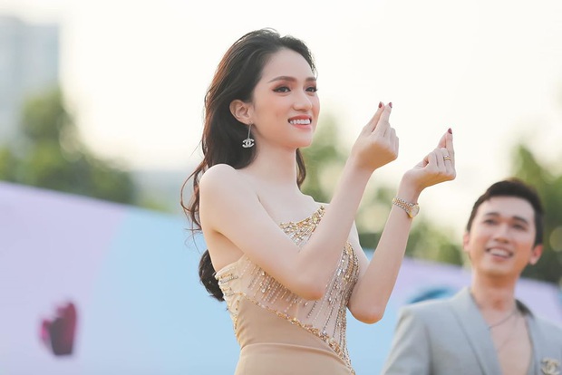 Loạt sao Vpop thả thính về năm 2020: Sơn Tùng M-TP và đại dự án, Hương Giang viết tiếp vũ trụ #ADODDA, Nguyễn Trần Trung Quân làm liveshow? - Ảnh 4.