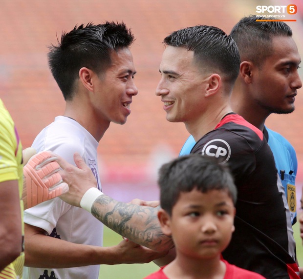 Hà Nội FC thất bại trước đội bóng Thái Lan tại giải đấu giao hữu có thể thức lạ kỳ - Ảnh 2. Hà Nội FC thất bại trước đội bóng Thái Lan tại giải đấu giao hữu có thể thức lạ kỳ - Ảnh 2.