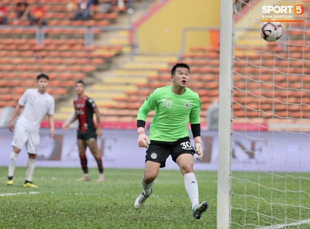 Hà Nội FC thất bại trước đội bóng Thái Lan tại giải đấu giao hữu có thể thức lạ kỳ - Ảnh 9. Hà Nội FC thất bại trước đội bóng Thái Lan tại giải đấu giao hữu có thể thức lạ kỳ - Ảnh 9.
