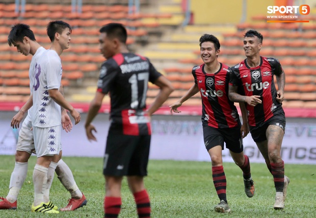Hà Nội FC thất bại trước đội bóng Thái Lan tại giải đấu giao hữu có thể thức lạ kỳ - Ảnh 5. Hà Nội FC thất bại trước đội bóng Thái Lan tại giải đấu giao hữu có thể thức lạ kỳ - Ảnh 5.