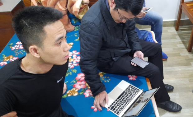 Thanh niên 9X đi mô tô phân khối lớn cầm đầu đường dây mua bán phần mềm gián điệp ĐTDĐ trên mạng Internet - Ảnh 2. Thanh niên 9X đi mô tô phân khối lớn cầm đầu đường dây mua bán phần mềm gián điệp ĐTDĐ trên mạng Internet - Ảnh 2.