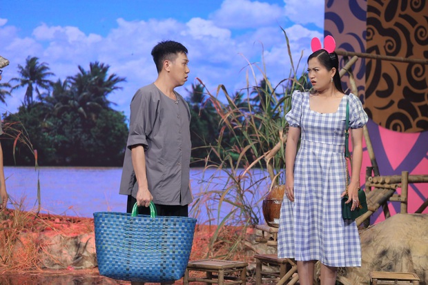 Hoa hậu Khánh Vân mang vương miện tiền tỷ lên sân khấu làm MC - Ảnh 5. Hoa hậu Khánh Vân mang vương miện tiền tỷ lên sân khấu làm MC - Ảnh 5.