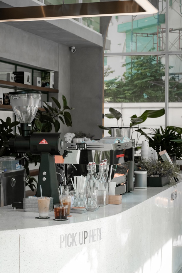 Sài Gòn: Hai quán cà phê mới toe được dân tình check-in ầm ầm, Tết này lại có chỗ để ểnh ương sống ảo rồi đây! - Ảnh 17. Sài Gòn: Hai quán cà phê mới toe được dân tình check-in ầm ầm, Tết này lại có chỗ để ểnh ương sống ảo rồi đây! - Ảnh 17.