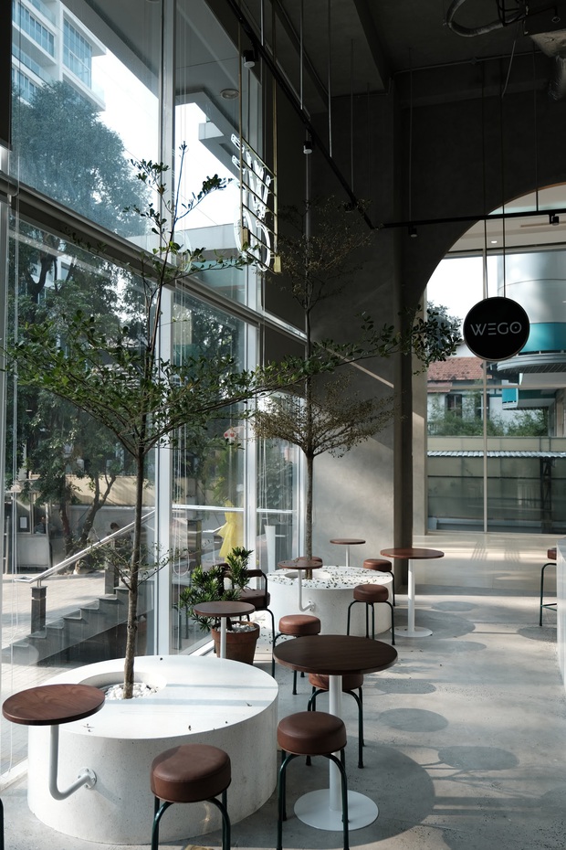 Sài Gòn: Hai quán cà phê mới toe được dân tình check-in ầm ầm, Tết này lại có chỗ để ểnh ương sống ảo rồi đây! - Ảnh 15. Sài Gòn: Hai quán cà phê mới toe được dân tình check-in ầm ầm, Tết này lại có chỗ để ểnh ương sống ảo rồi đây! - Ảnh 15.