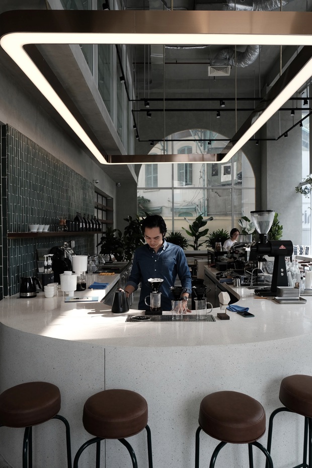 Sài Gòn: Hai quán cà phê mới toe được dân tình check-in ầm ầm, Tết này lại có chỗ để ểnh ương sống ảo rồi đây! - Ảnh 14. Sài Gòn: Hai quán cà phê mới toe được dân tình check-in ầm ầm, Tết này lại có chỗ để ểnh ương sống ảo rồi đây! - Ảnh 14.