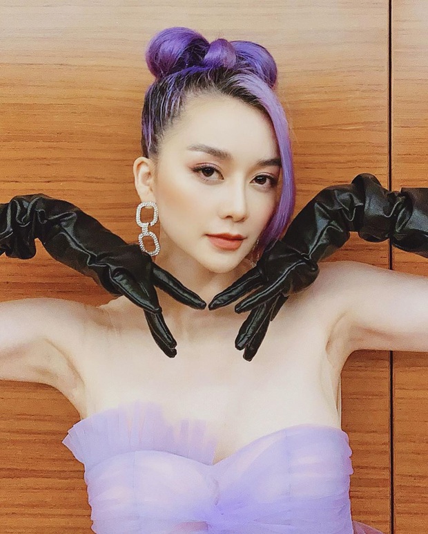 Sao Việt làm tóc “quẩy” Tết: Ai cũng giật giũ hơn, có Bảo Thy trở về tóc đen truyền thống - Ảnh 8. Sao Việt làm tóc “quẩy” Tết: Ai cũng giật giũ hơn, có Bảo Thy trở về tóc đen truyền thống - Ảnh 8.