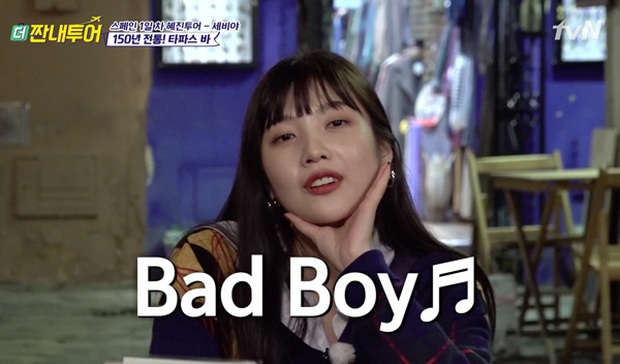 Giữa bao bản hit của Red Velvet, ca khúc yêu thích của Joy lại liên quan tới... con hẻm khiến nhiều người ngỡ ngàng - Ảnh 4. Giữa bao bản hit của Red Velvet, ca khúc yêu thích của Joy lại liên quan tới... con hẻm khiến nhiều người ngỡ ngàng - Ảnh 4.