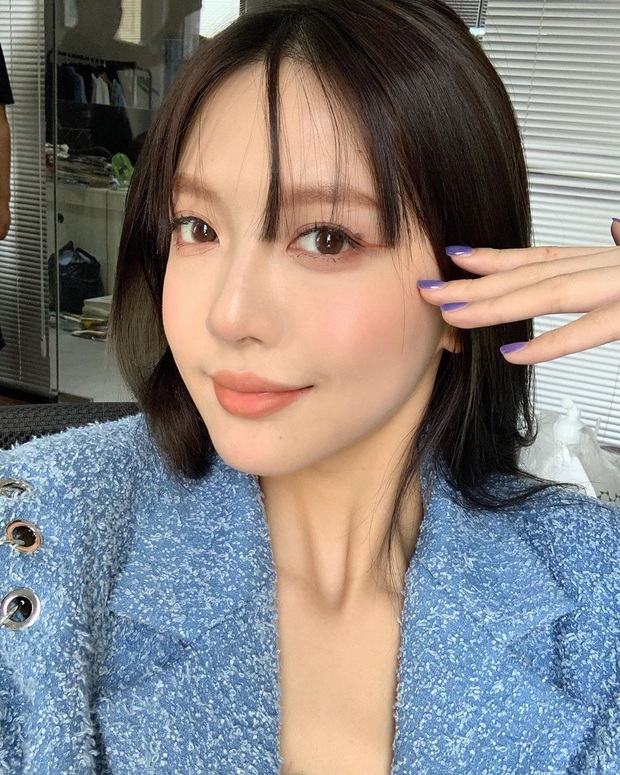 Mỹ nhân khiến Vương Tư Thông phải like dạo suốt 1 năm trời: Nhan sắc cỡ nào mà to gan không thèm hồi đáp thiếu gia? - Ảnh 6. Mỹ nhân khiến Vương Tư Thông phải like dạo suốt 1 năm trời: Nhan sắc cỡ nào mà to gan không thèm hồi đáp thiếu gia? - Ảnh 6.