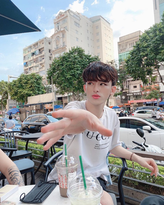 Hiện tượng mạng Trần Đức Bo - cậu bạn Đà Nẵng nghiện make up như ulzzang Hàn đình đám một thời bây giờ ra sao? - Ảnh 3. Hiện tượng mạng Trần Đức Bo - cậu bạn Đà Nẵng nghiện make up như ulzzang Hàn đình đám một thời bây giờ ra sao? - Ảnh 3.