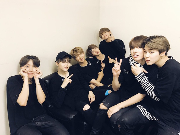 Nhóm nhạc huyền thoại Queen ca ngợi BTS: Hình tượng của họ đã truyền cảm hứng cho chính chúng tôi! - Ảnh 2. Nhóm nhạc huyền thoại Queen ca ngợi BTS: Hình tượng của họ đã truyền cảm hứng cho chính chúng tôi! - Ảnh 2.